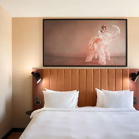 Hotel Radisson Blu Vieux Port